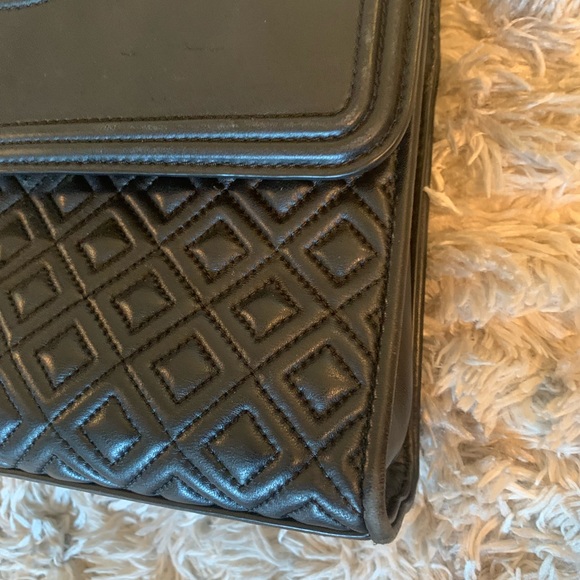 Tory Burch Fleming Convertible Shoulder Bag - Picture 6 of 16